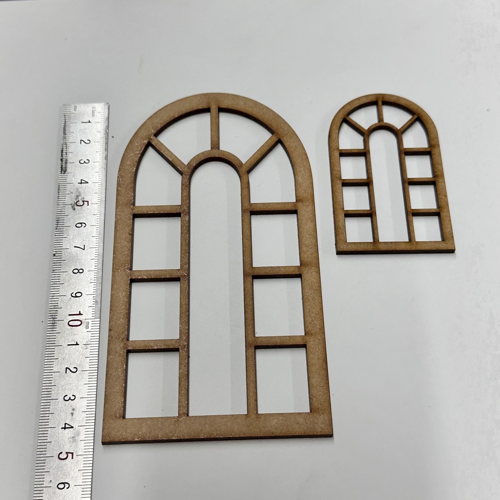 L34-066 Puerta calada 2 15x8cm