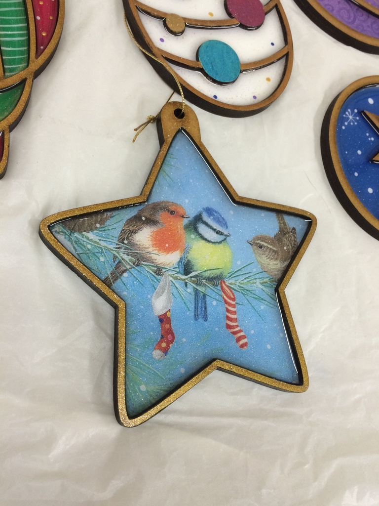 L23-130a Adorno  de árbol vitral estrella 12x13cm