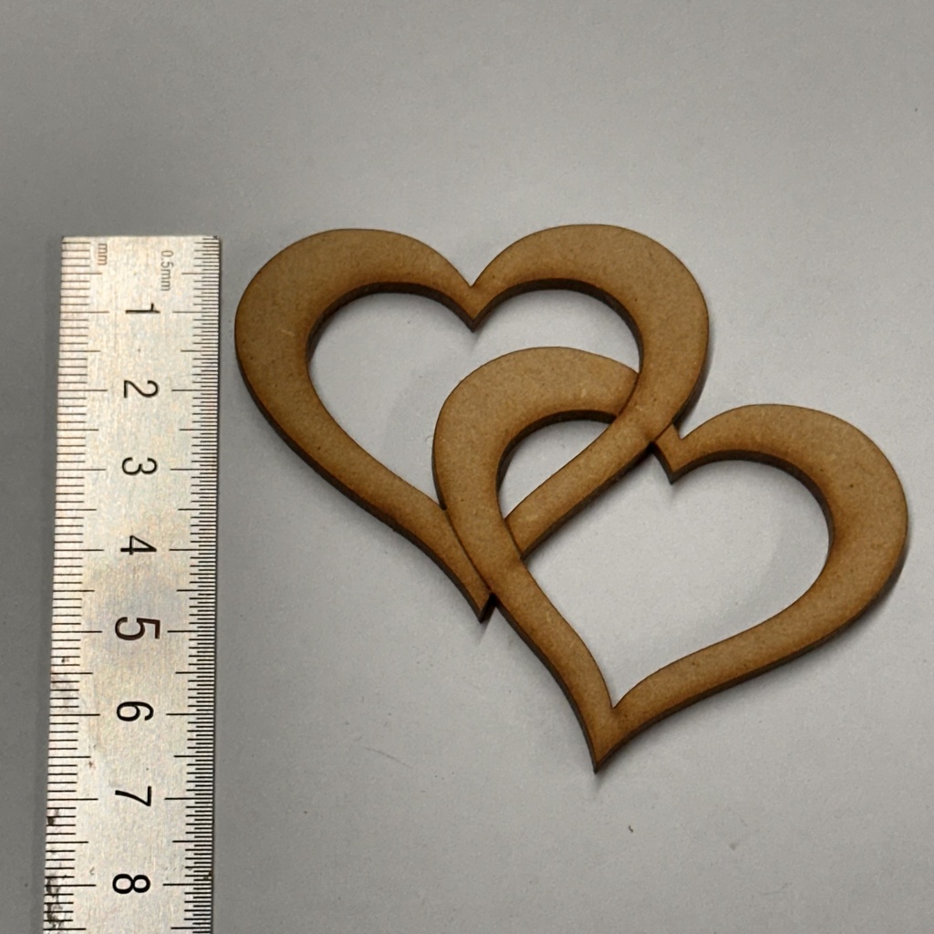 L1-011 Corazones entrelazados 7x8cm