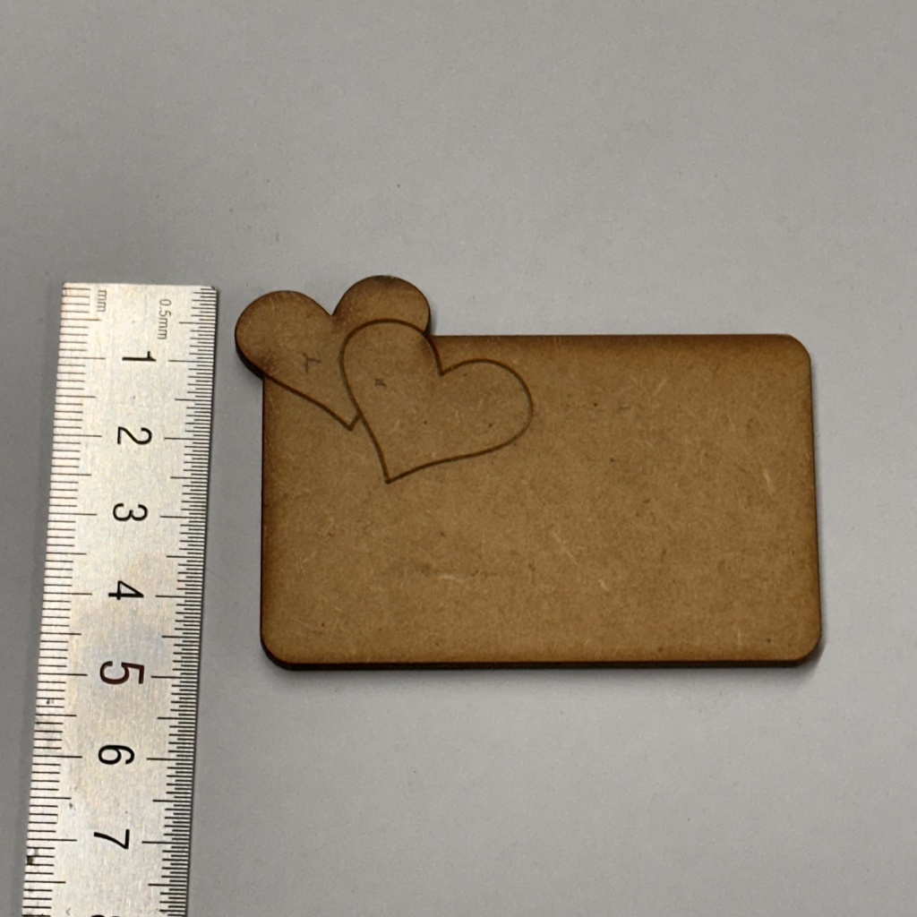 L1-023 Tablita con corazones 4x6cm