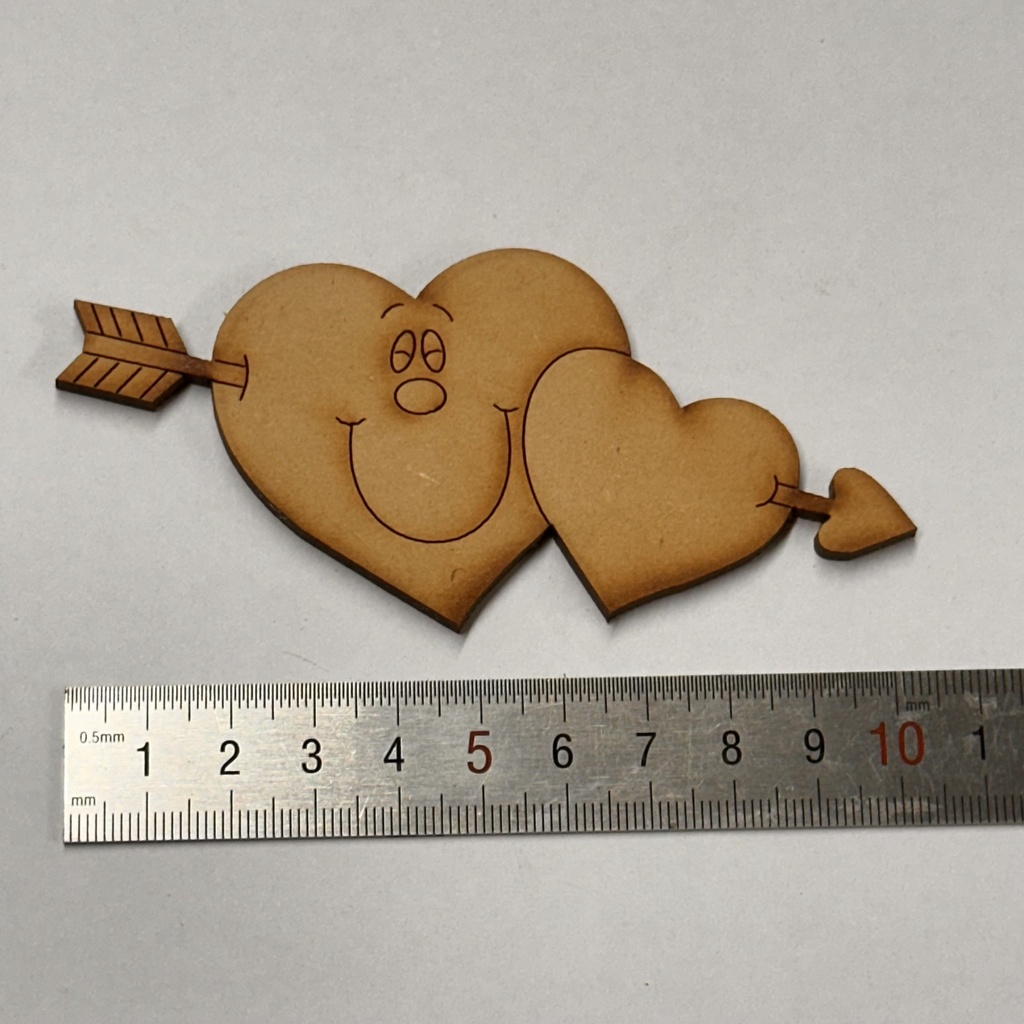 L1-027 Dos corazones con flecha 5x10cm