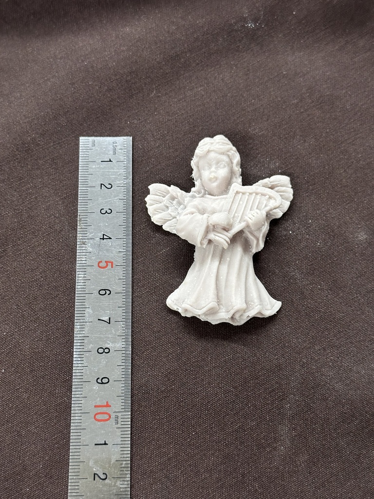 Aplicaciones resina blanca Angelito  356 con arpa, cuerpo entero 7x5cm