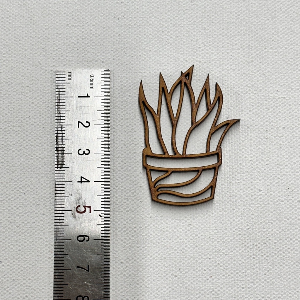 L5-184 Cactus 4 en maceta 5cm esqueleto