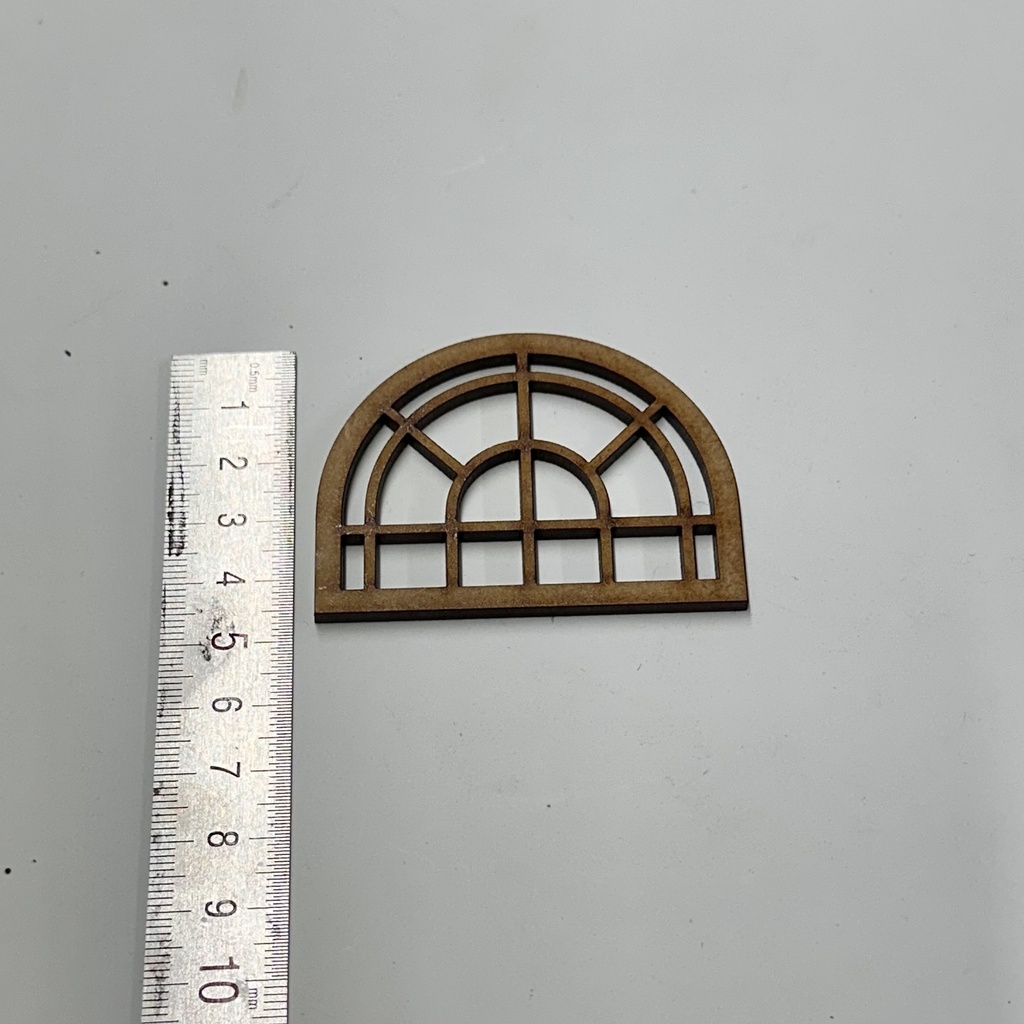 L34-055 Ventana calada 4 5x6cm