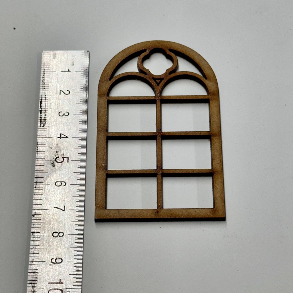 L34-064 Ventana calada 13 8x5cm