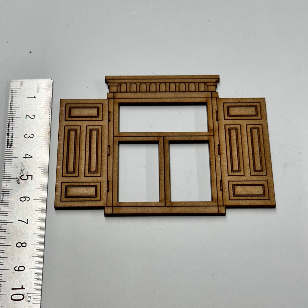 L34-071 Ventana calada 16 con lados 7x10cm