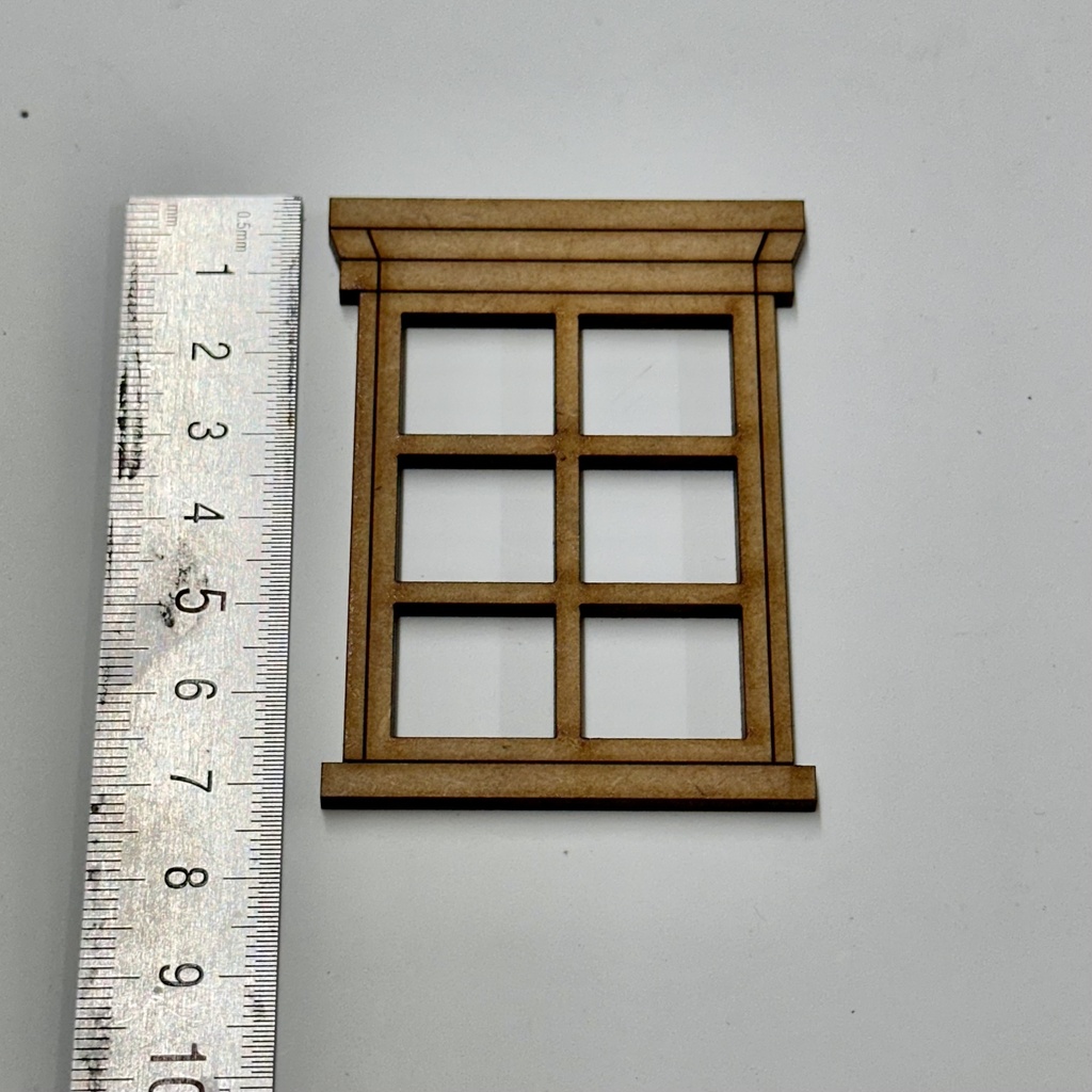 L34-073 Ventana calada 18 recta 7x5cm