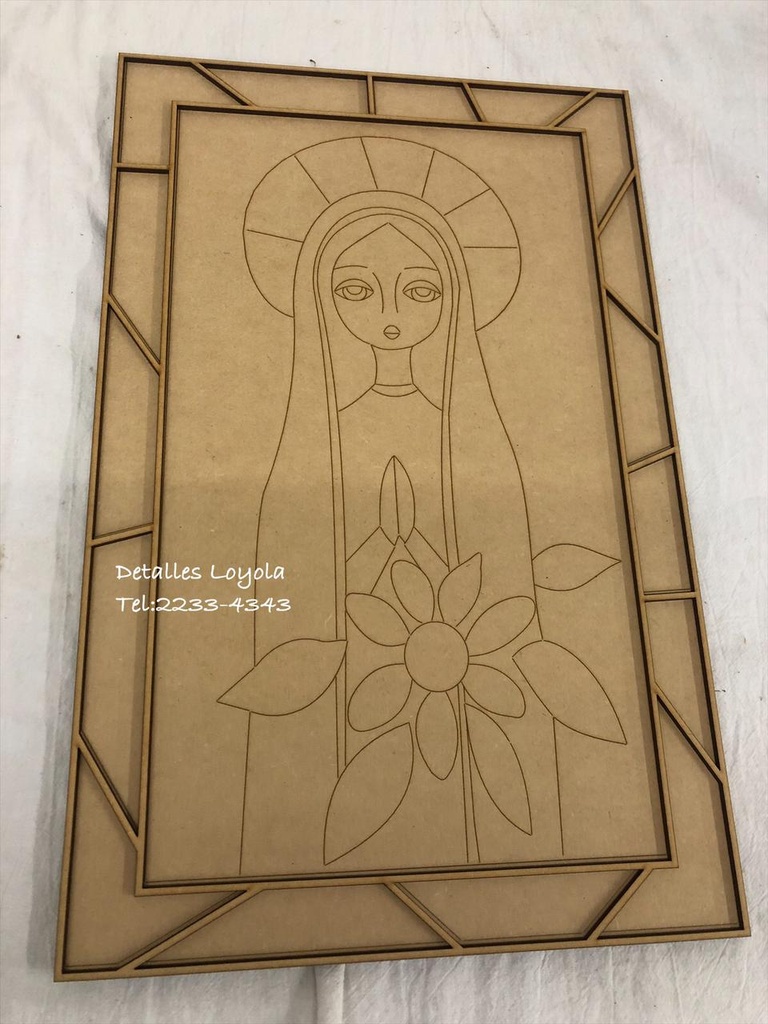 L15-050 Cuadro con virgen 46cm orilla vitral