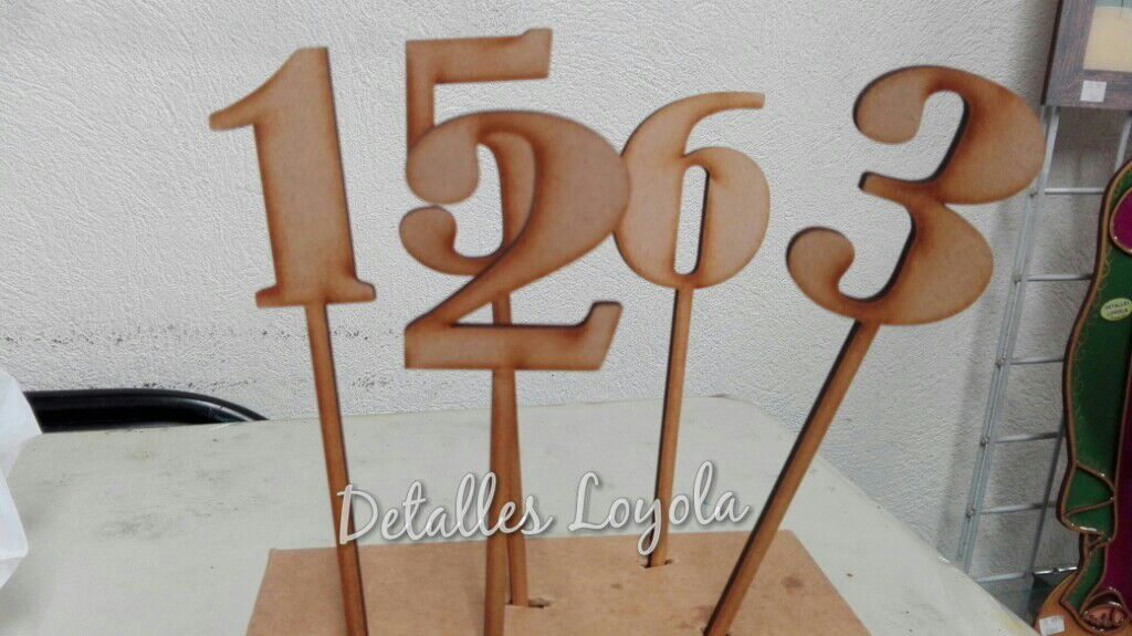 L18-021 Numeros 6cm y palito 12cm / 3mm