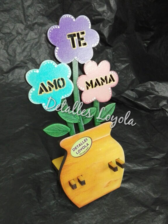 L20-105 Portacelular de flores TE AMO MAMA calado 2017