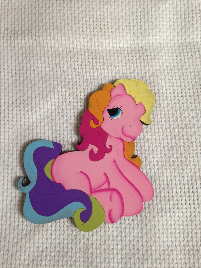 L22-083 My Little Pony sentado 10cm