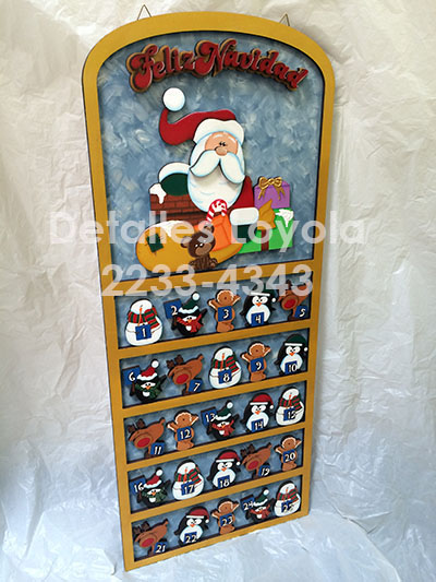 L23-135 Calendario 72x30cm con Santa y regalos