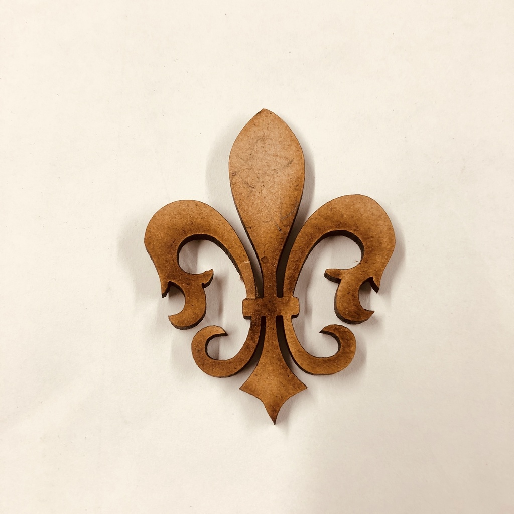 L34-042 Flor de lis #2 4.5x6cm