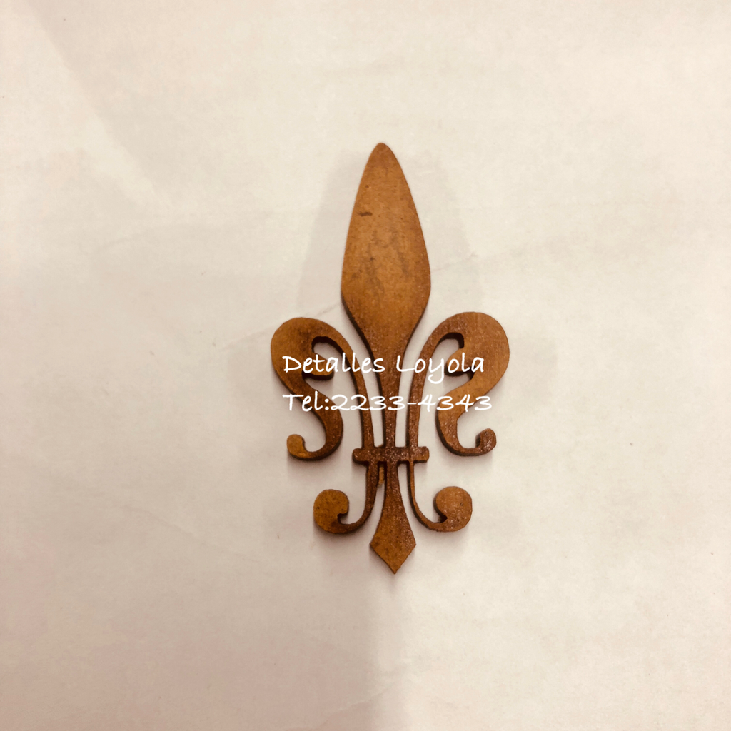 L34-044 Flor de lis #4 3x6cm