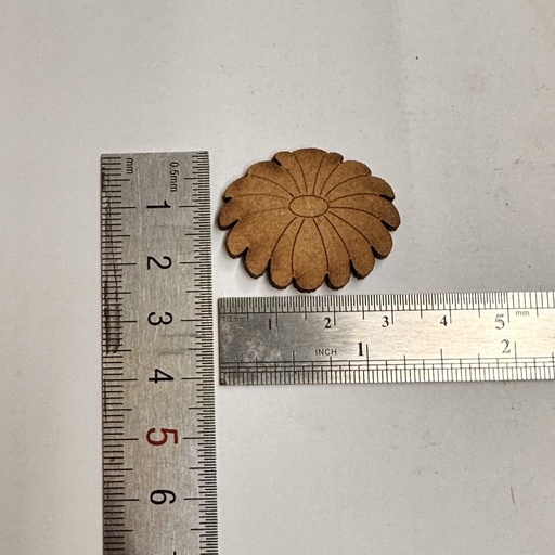 [L5-021] L5-021 Flor Margarita aplastada 2.5cm