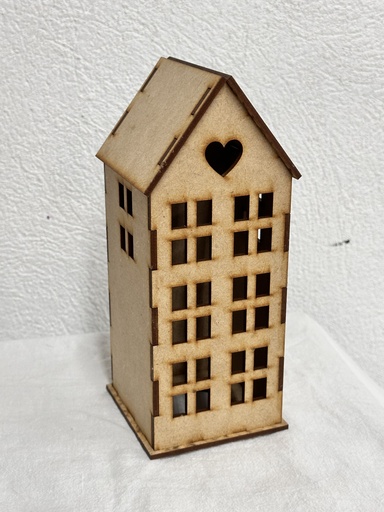 L23-389 Casa 4 de la villa  9x9x20cm