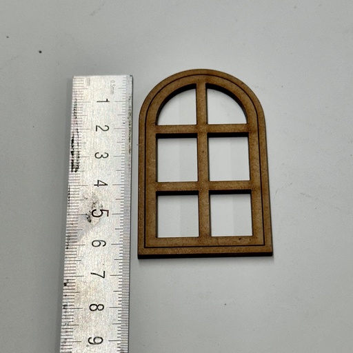 L34-078 Ventana calada 17 arriba redondo 6,5x4cm