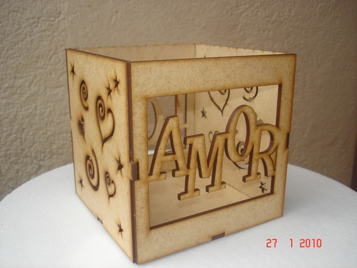 [L20-037] L20-037 Caja LOVE-AMOR (12x12x12) calada (sin tapa)