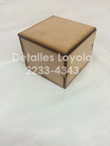 [L20-074] L20-074 Caja 25x25x8cm con tapa de poner