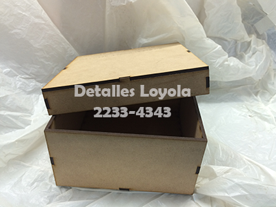 [L20-113] L20-113 Caja 9x9x2cm con tapa tipo zapatos